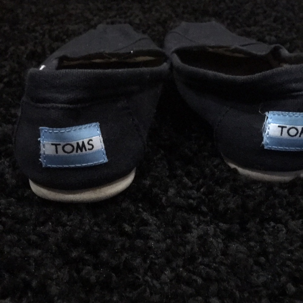 Toms slip on shoes